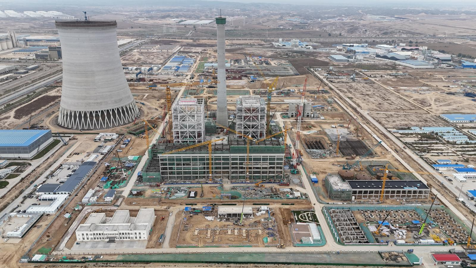 百日攻堅戰(zhàn)丨原本200天完工，提前42天結(jié)頂