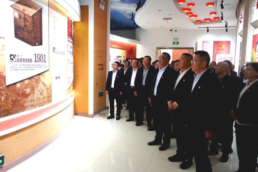 深入貫徹中央八項規(guī)定精神學習教育丨寧夏二建開展“以案為鑒守初心 落實八項規(guī)定強作風”警示教育活動